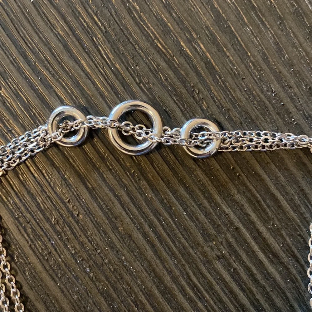 🌞 Lia Sophia Necklace Silver with Circles - Picture 3 of 6